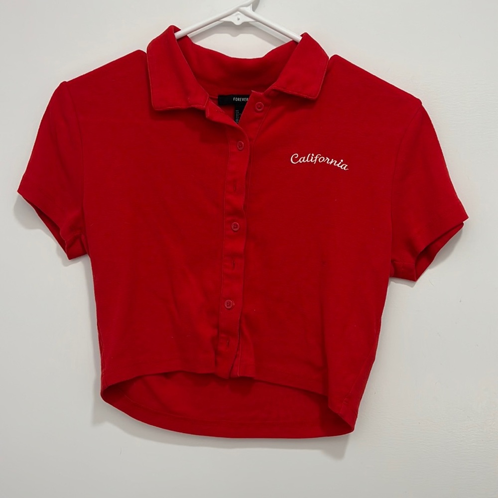 Red crop top, medium